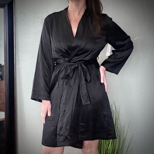 Ambrielle Classic Black Women's Robe